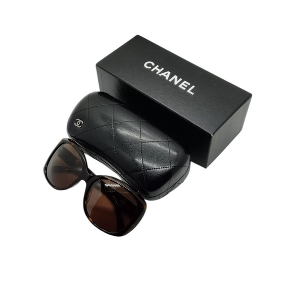 Chanel Sunglasses - Picture 5 of 7